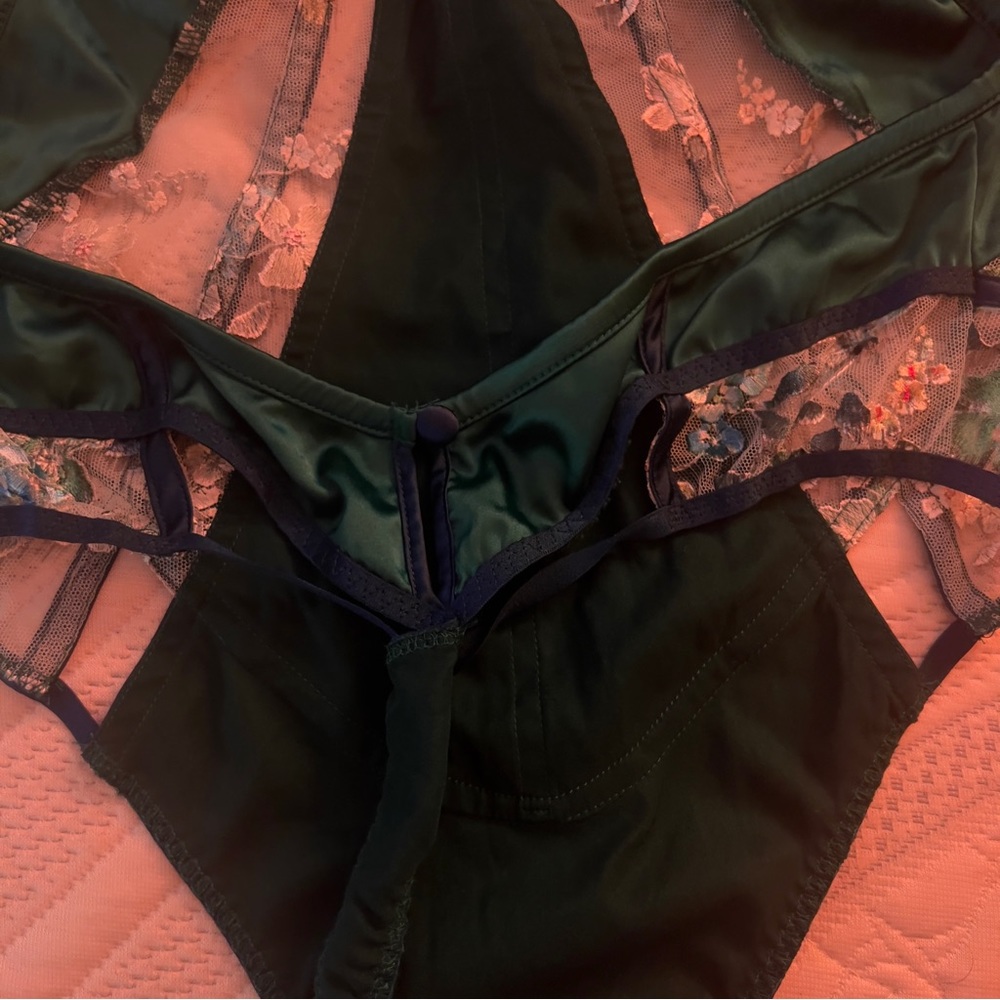 For love and lemons bodysuit - Picture 4 of 4